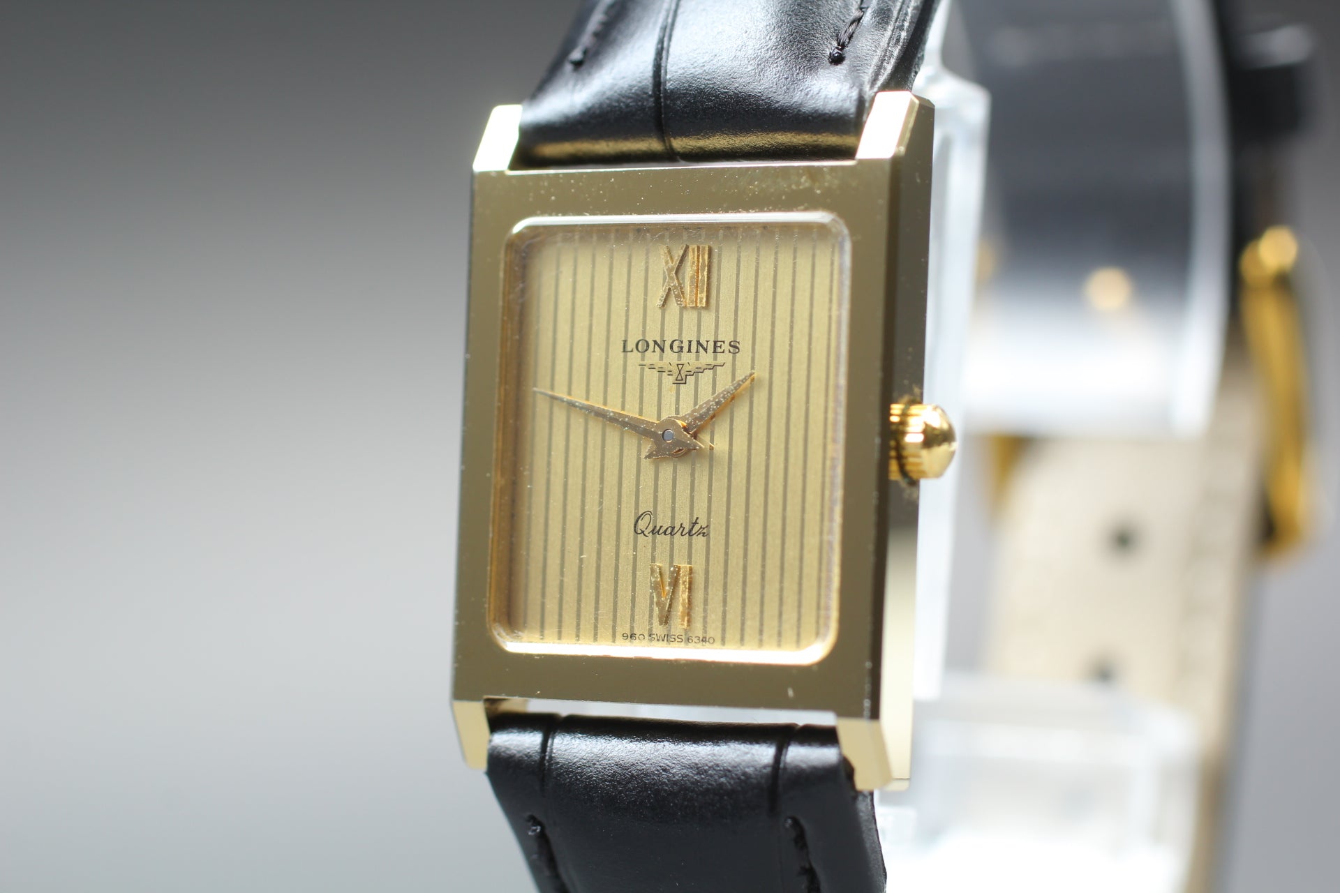 Near MINT Longines 960 6340 20mm Quartz Gold Roman Dial Tank Women's Vintage