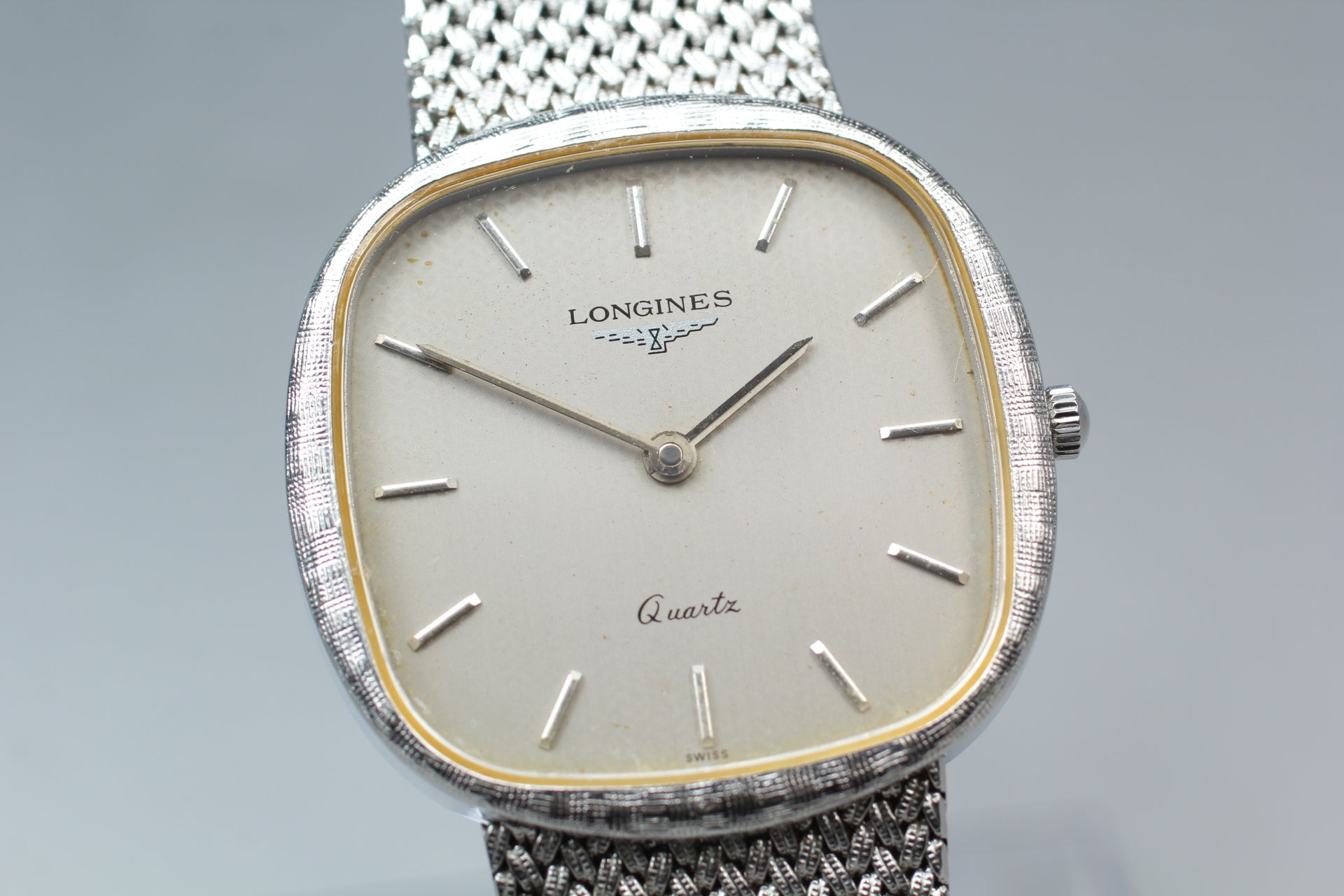 Near MINT Longines 976 3386 30mm Quartz L976.2 Silver Dial Men's Watch Vintage