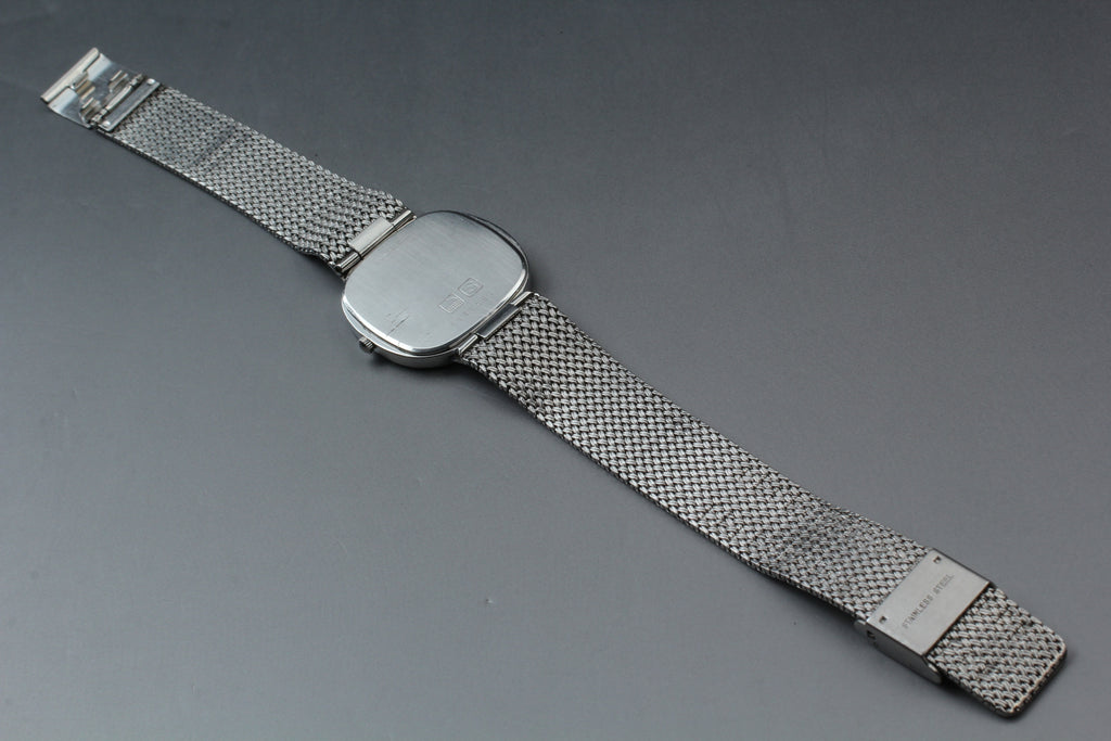 Near MINT Longines 976 3386 30mm Quartz L976.2 Silver Dial Men's Watch Vintage