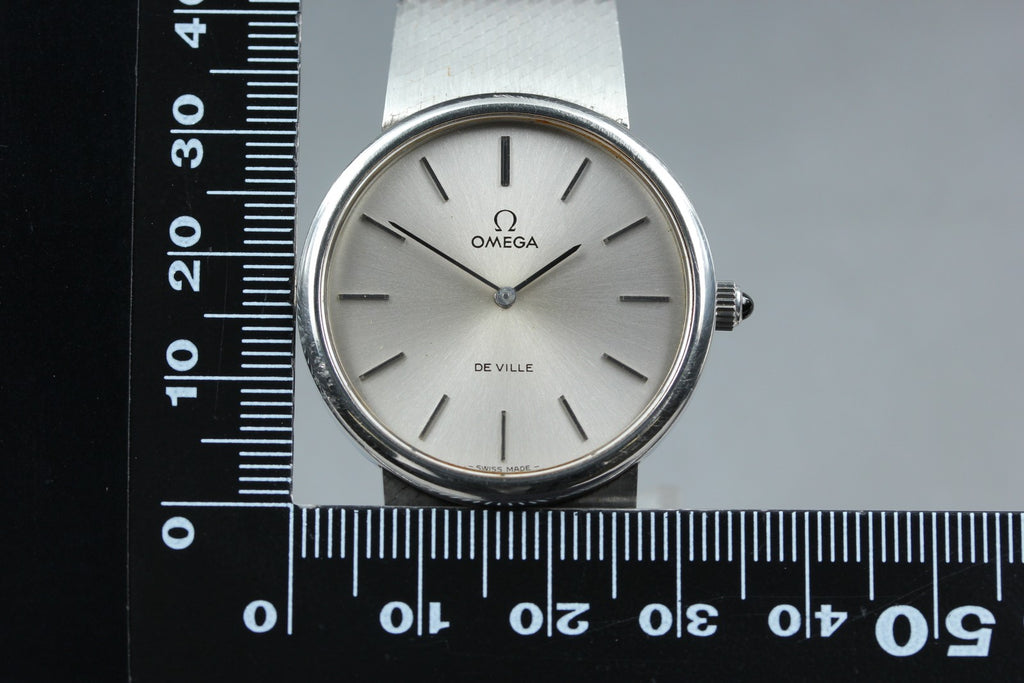 1978 Near MINT OMEGA De Ville 33mm 111.0143 Manual Silver Dial Men's Vintage