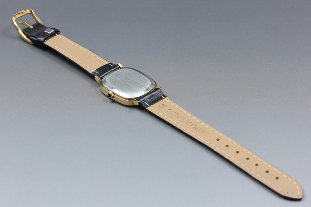 1976 Near MINT OMEGA De Ville 27mm 511.0472 Manual Wind Gold Dial Unisex Vintage