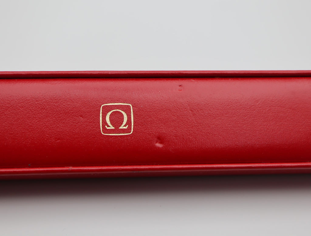 Near MINT OMEGA Vintage Red Watch Box Genuine Case Only for Women's #2534