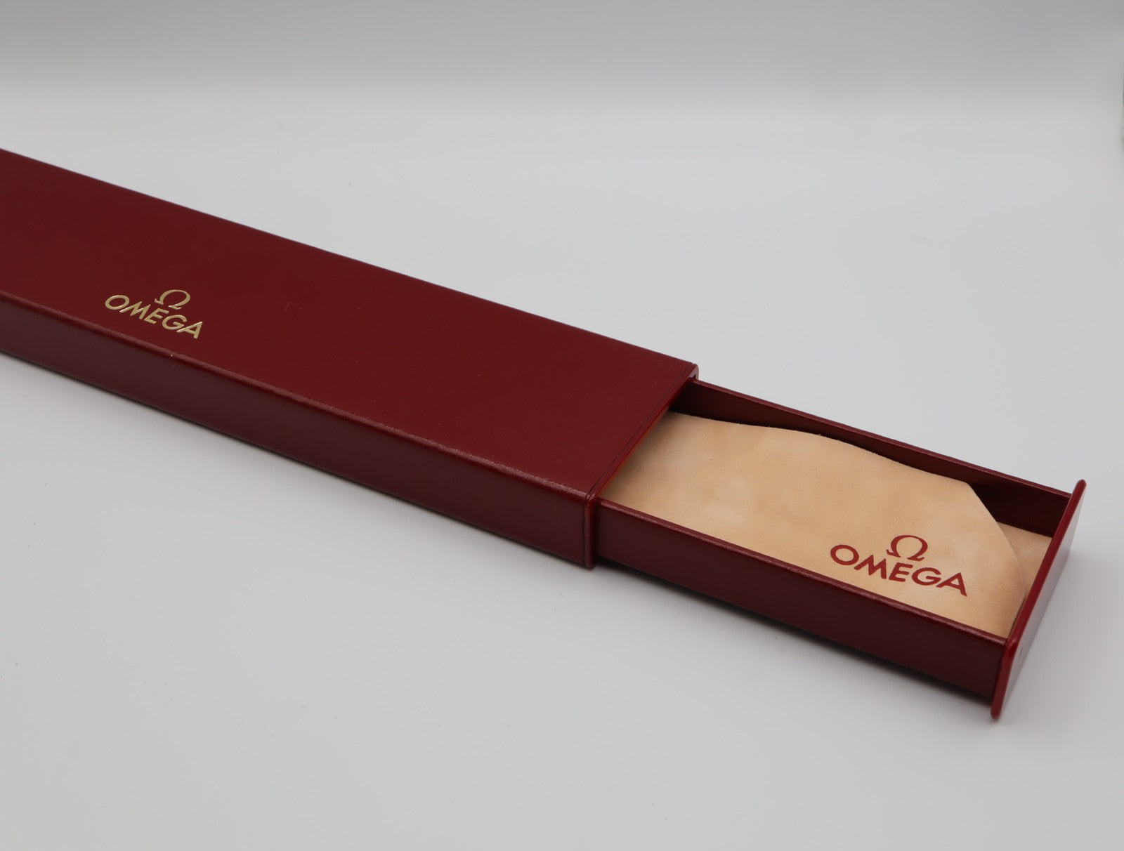 Near MINT OMEGA Vintage Red Watch Box Genuine Case Only for Men's JAPAN #2535