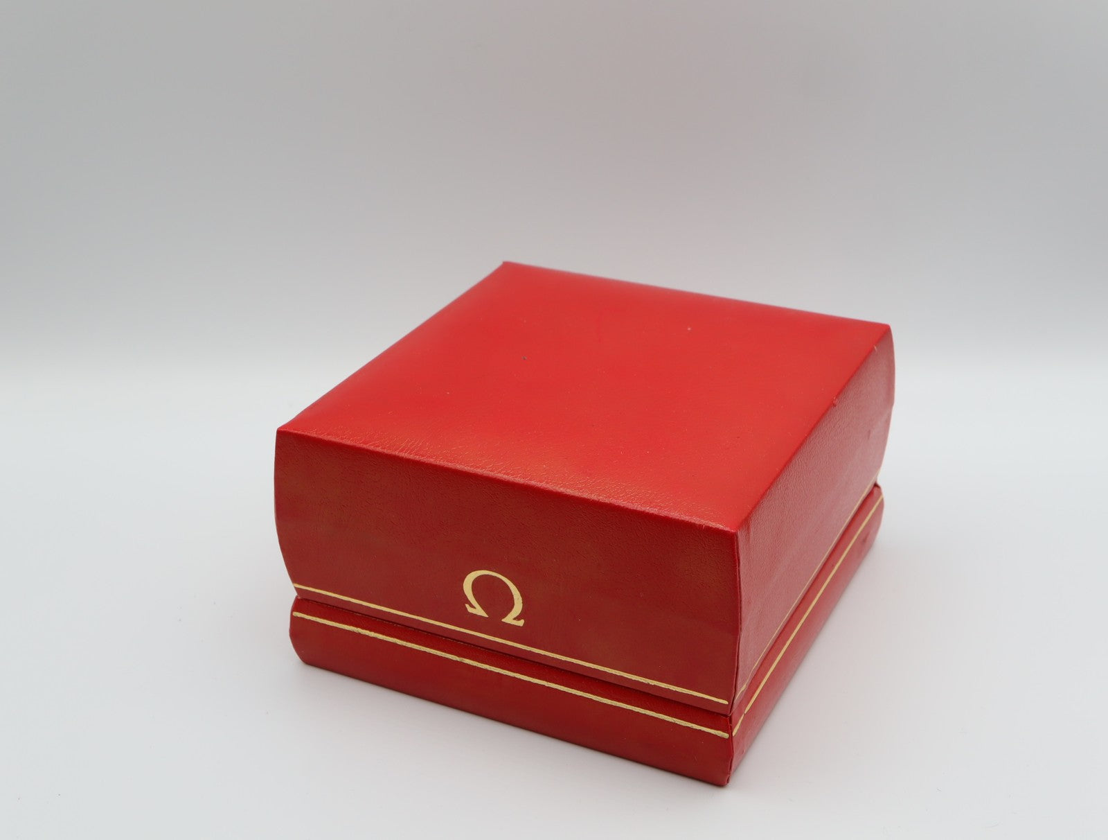 Near MINT OMEGA Vintage Red Watch Box Genuine Case Only From JAPAN #2544