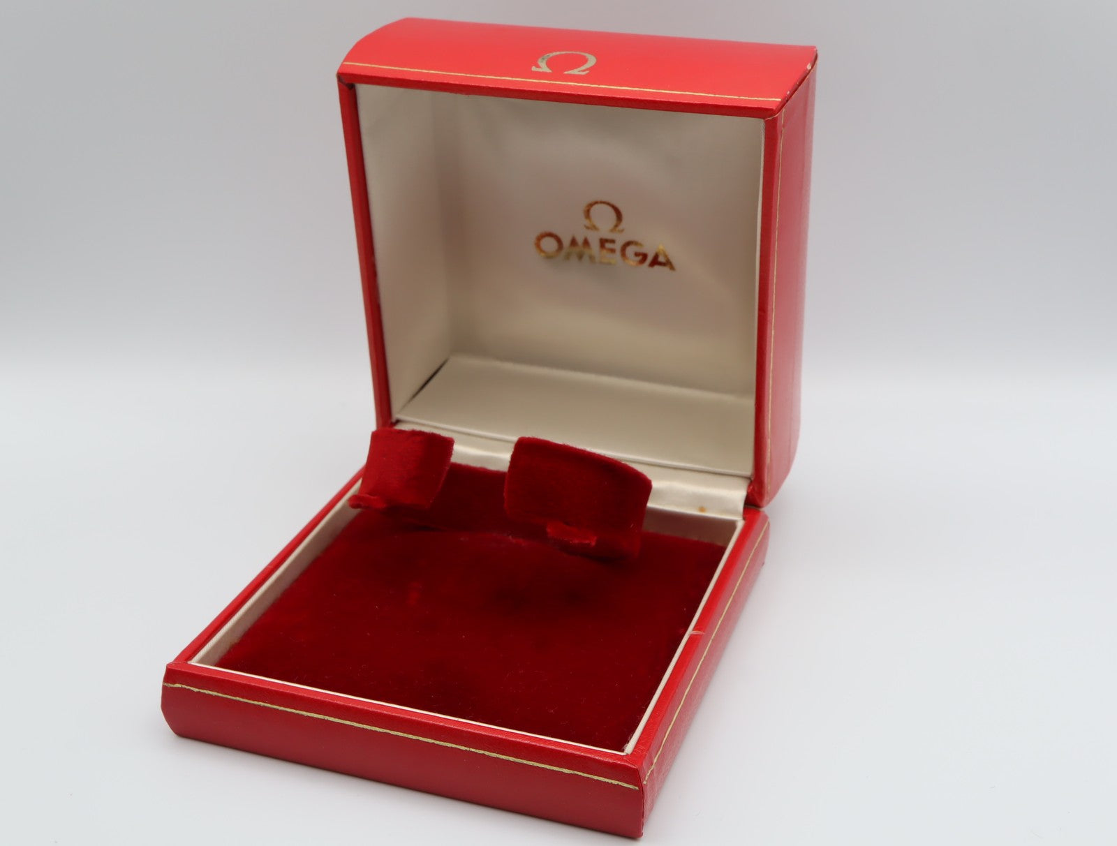 Near MINT OMEGA Vintage Red Watch Box Genuine Case Only From JAPAN $2541
