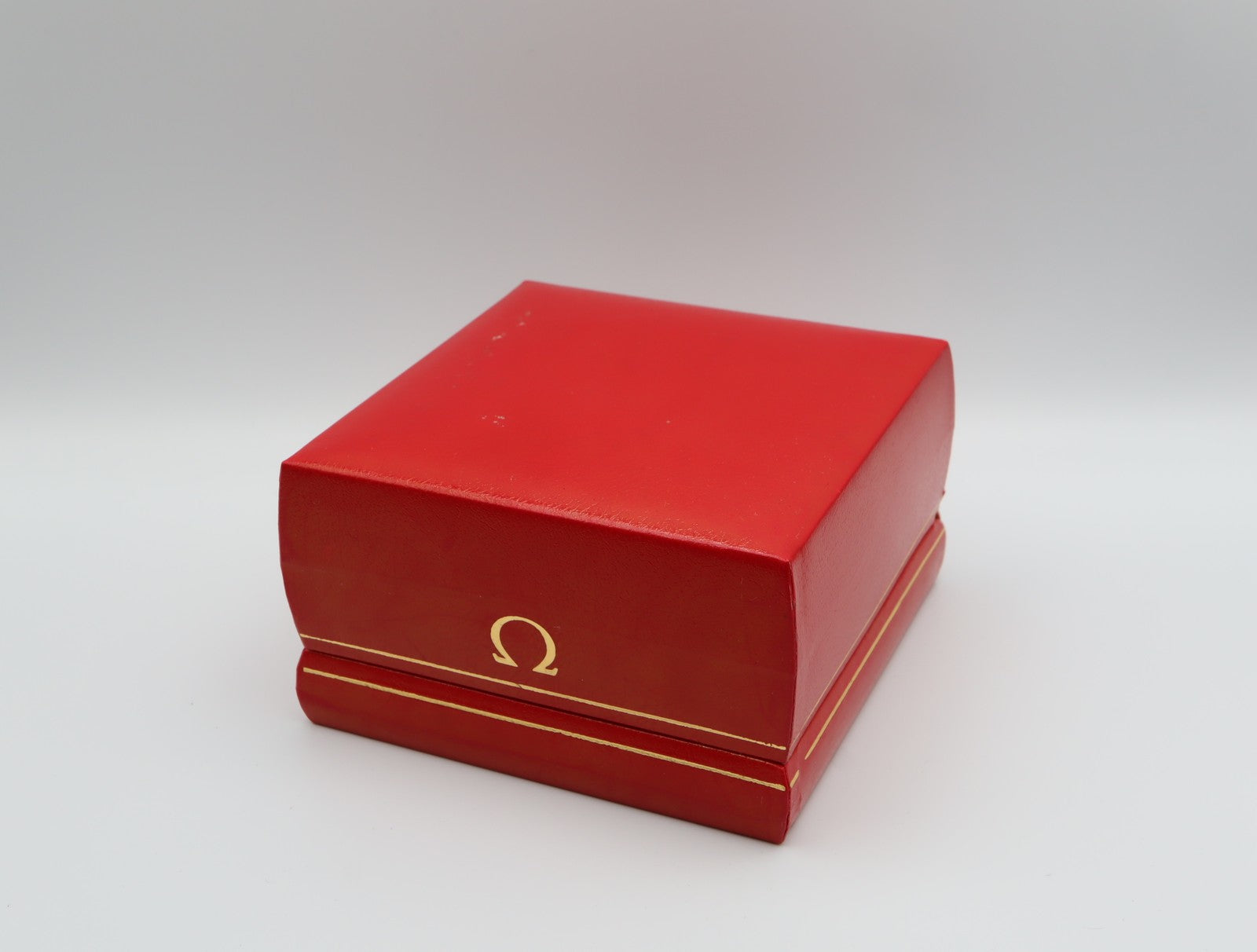 Near MINT OMEGA Vintage Red Watch Box Genuine Case Only From JAPAN #2542