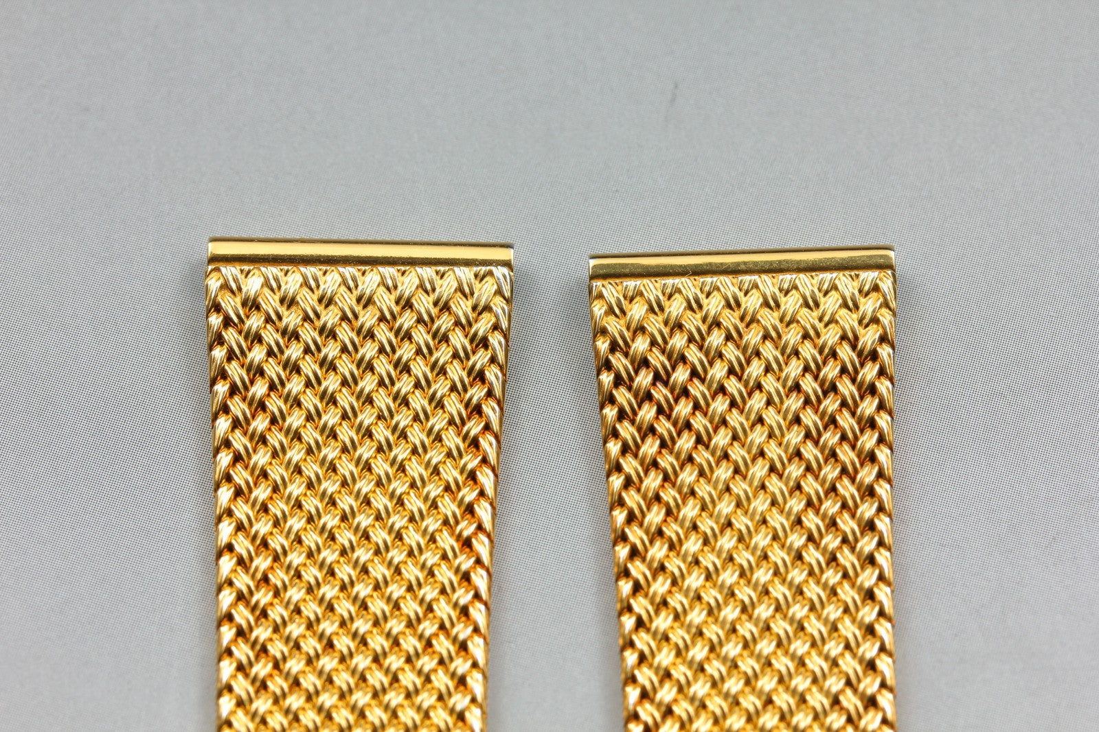 Near MINT OMEGA Milanese/Mesh Band 18mm Gold Plated Bracelet Men's Vintage