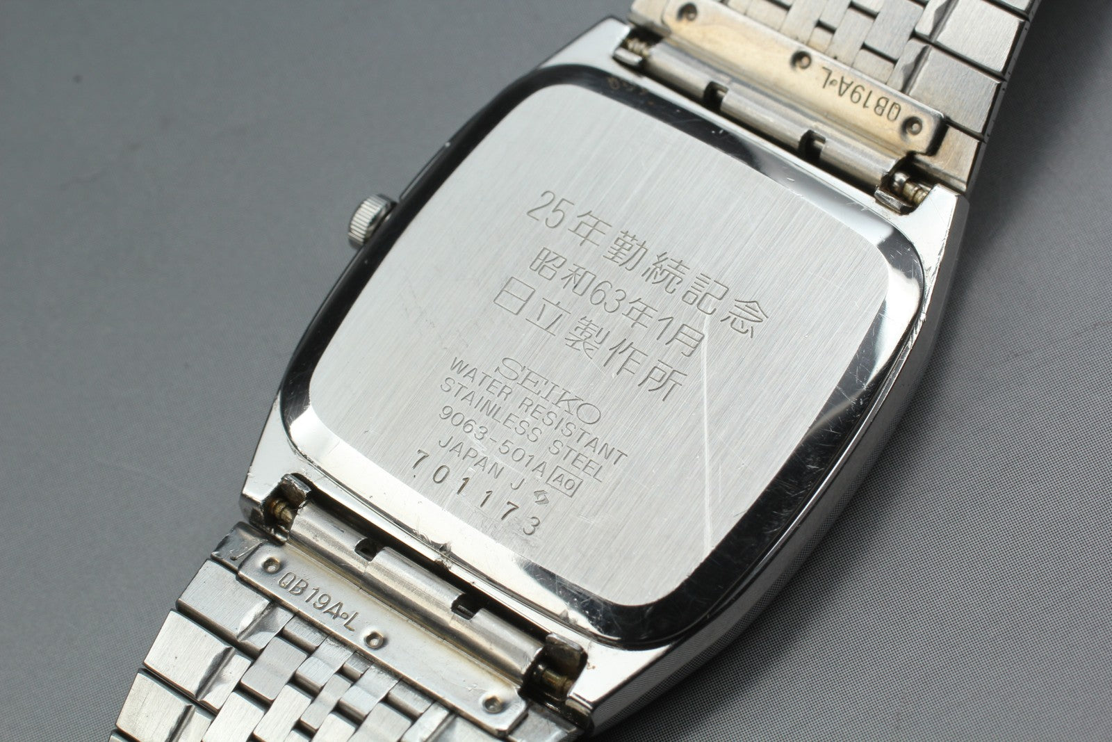 1987 Near MINT SEIKO Majesta 31mm 9063-501A Quartz Silver Dial Men's Vintage