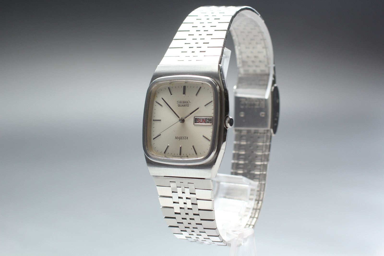 1987 Near MINT SEIKO Majesta 31mm 9063-501A Quartz Silver Dial Men's Vintage