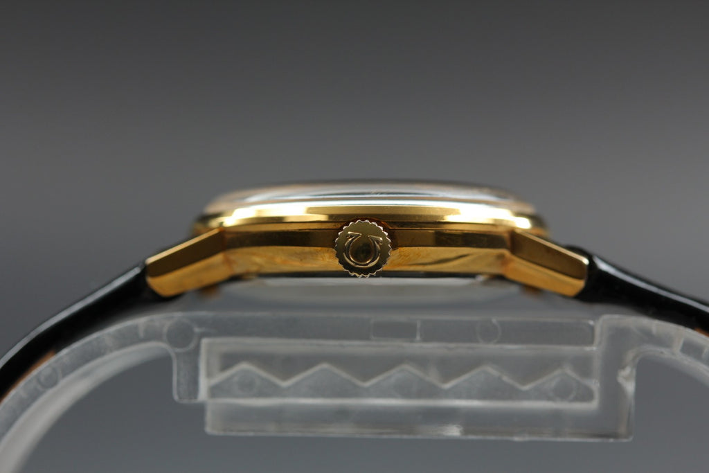 1972 Near MINT OMEGA Geneve 23mm 511.409 Manual Wind Gold Dial Women's Vintage