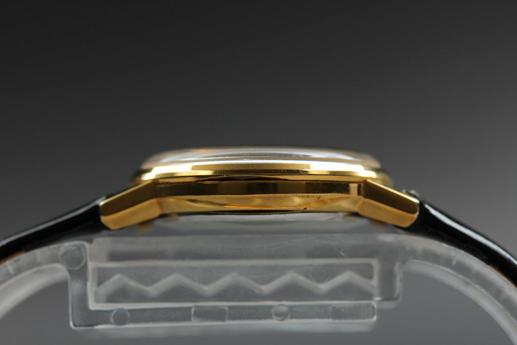 1972 Near MINT OMEGA Geneve 23mm 511.409 Manual Wind Gold Dial Women's Vintage
