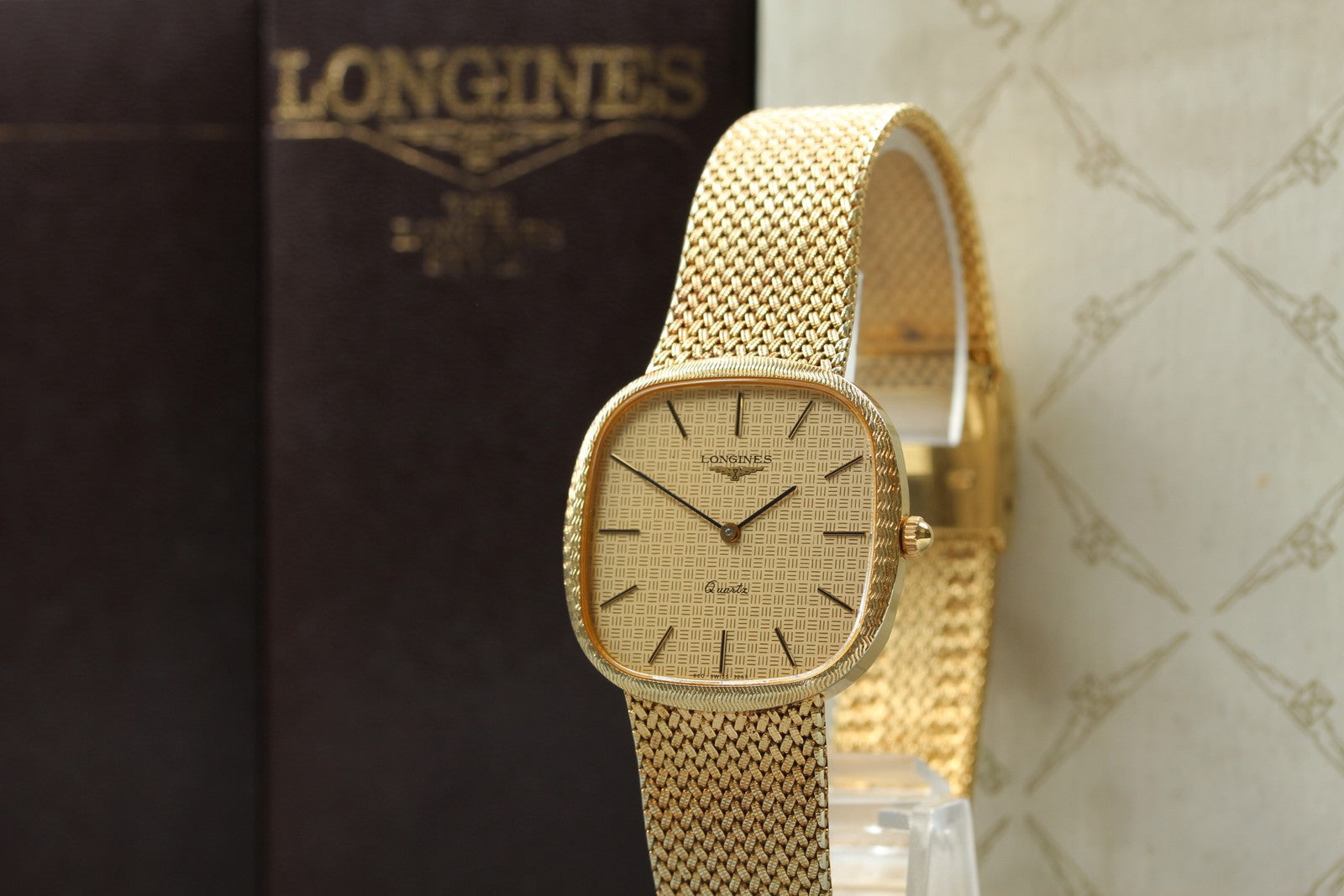 Full Set Near MINT LONGINES 960 3249 31mm Quartz Gold Dial Men's Watch Vintage