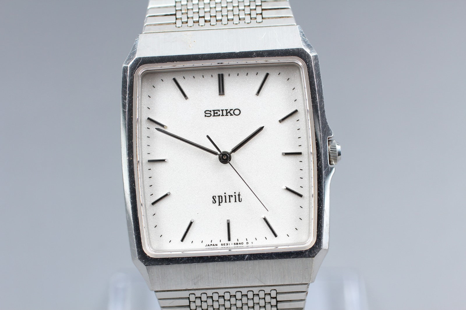 1993 Near MINT SEIKO Spirit 5E31-5A70 29mm Quartz Silver Dial Men's Vintage