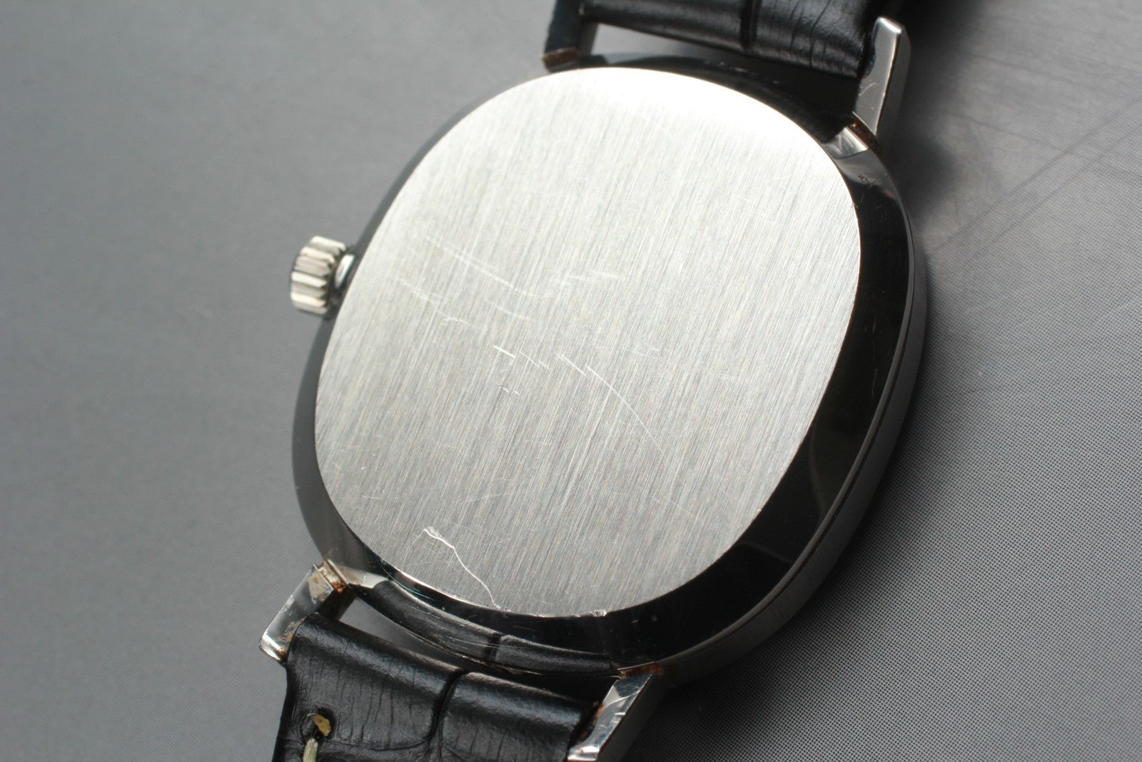 1978 Near MINT OMEGA De Ville 191.0046 29mm Quartz Silver Dial Men's Vintage