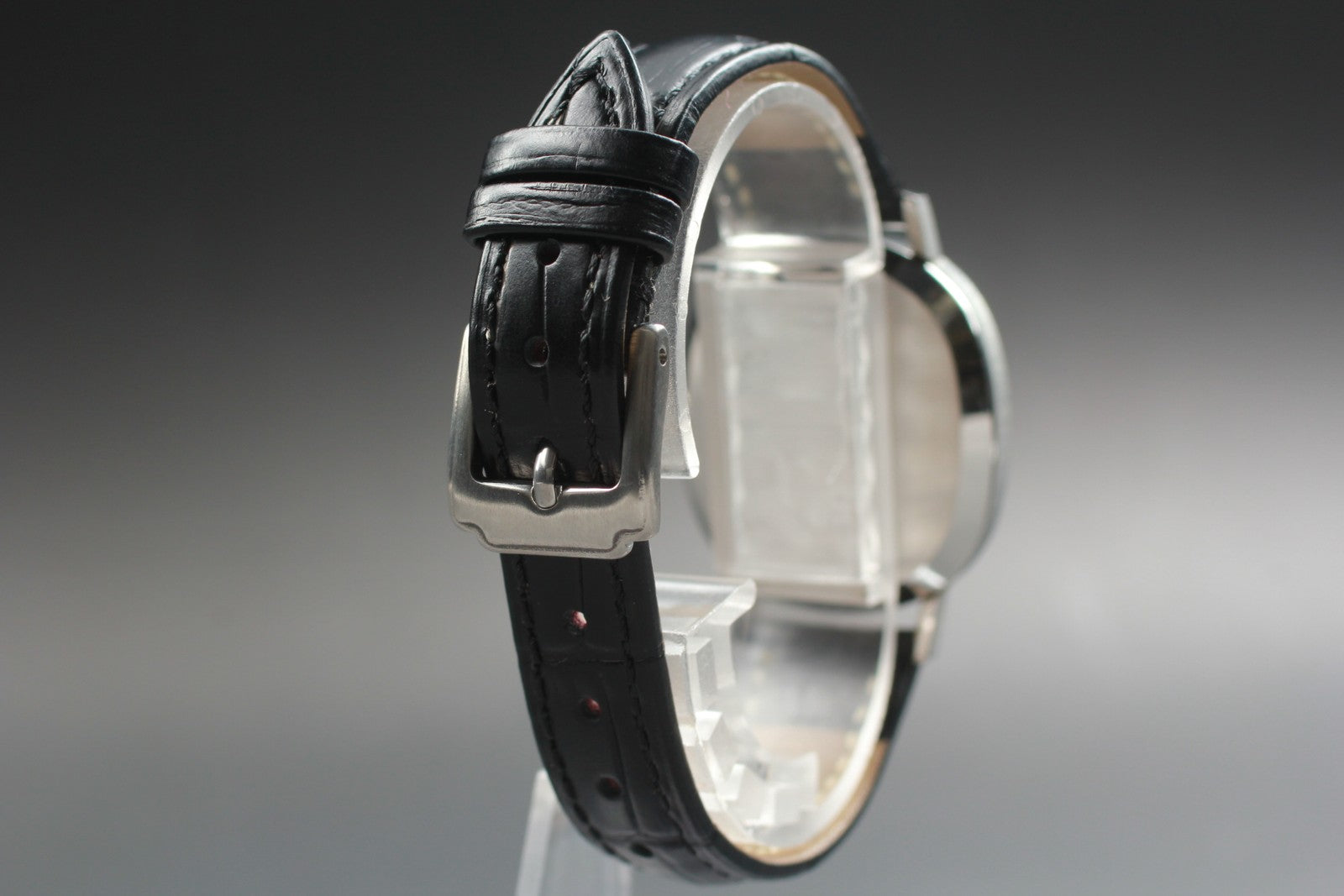1978 Near MINT OMEGA De Ville 191.0046 29mm Quartz Silver Dial Men's Vintage