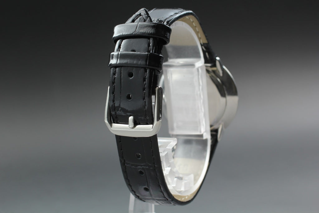 1981 Near MINT OMEGA De Ville 33mm 191.0106 Quartz Black Roman Dial Men Vintage