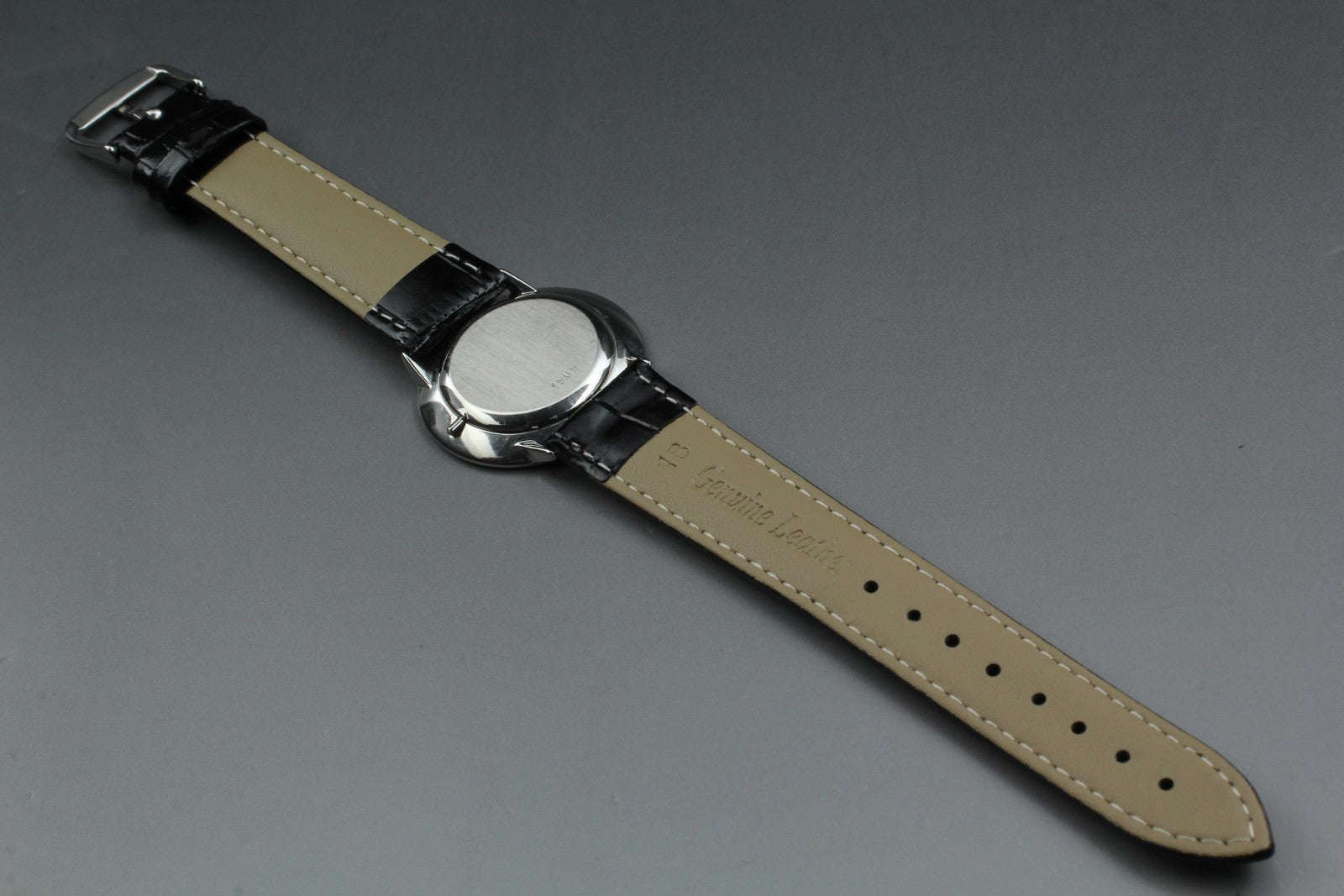 1981 Near MINT OMEGA De Ville 33mm 191.0106 Quartz Black Roman Dial Men Vintage