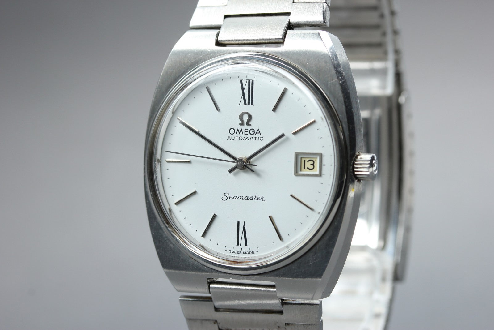 1974 Near MINT OMEGA Seamaster 35mm 166.0206 Automatic White Roman Men's Vintage