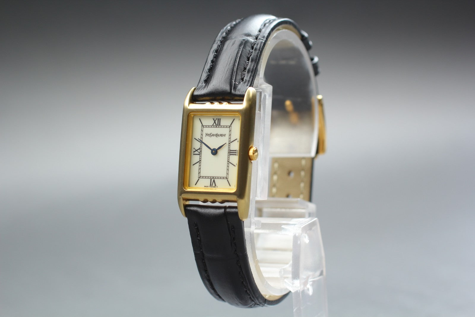 Near MINT Yves Saint Laurent 17mm 5420-F46860 Quartz Roman Tank Women's Vintage