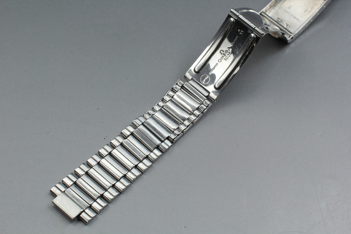 Near MINT OMEGA Caterpillar Bracelet 18mm FF630/1035 Stainless Steel Men Vintage