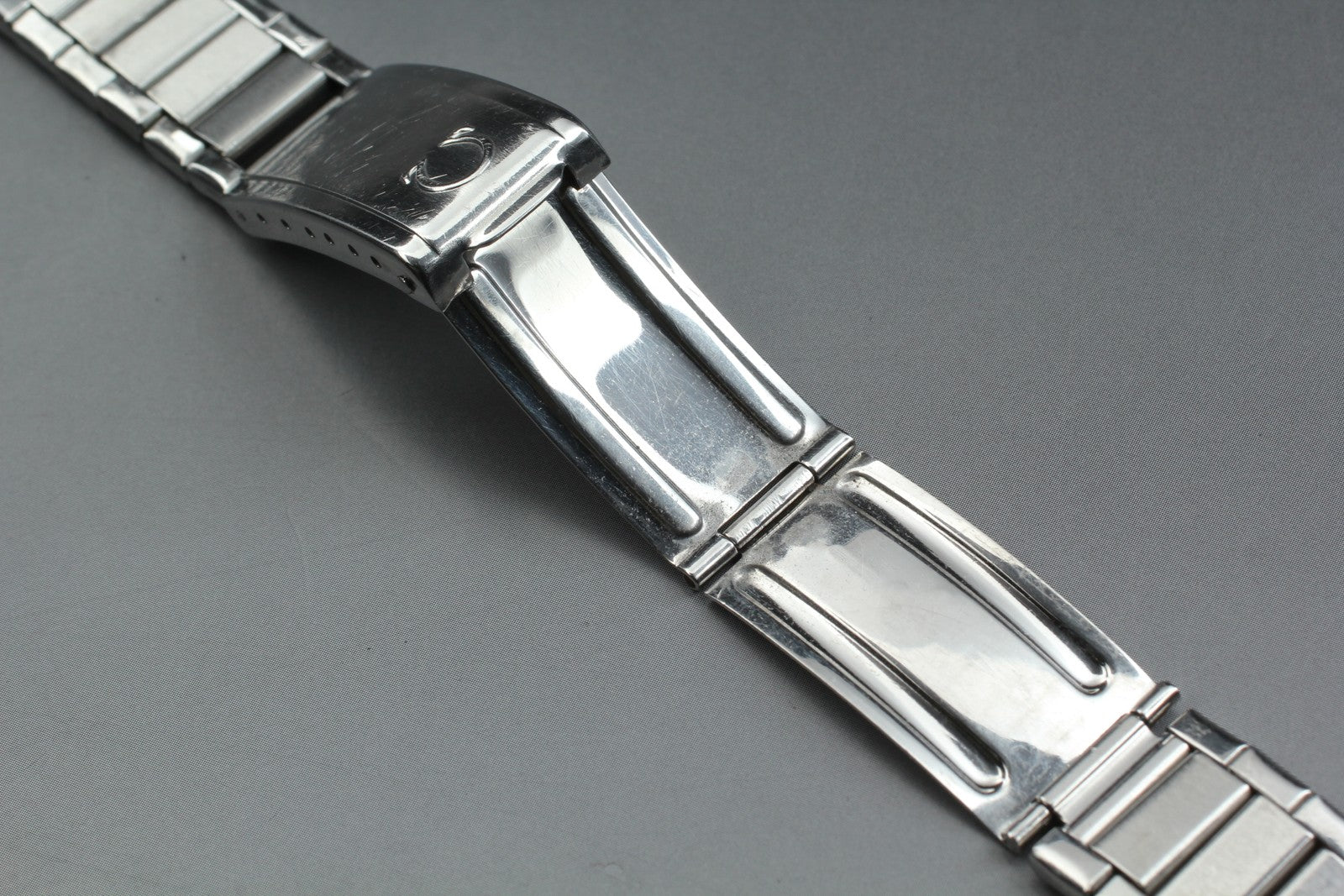 Near MINT OMEGA Caterpillar Bracelet 18mm FF630/1035 Stainless Steel Men Vintage