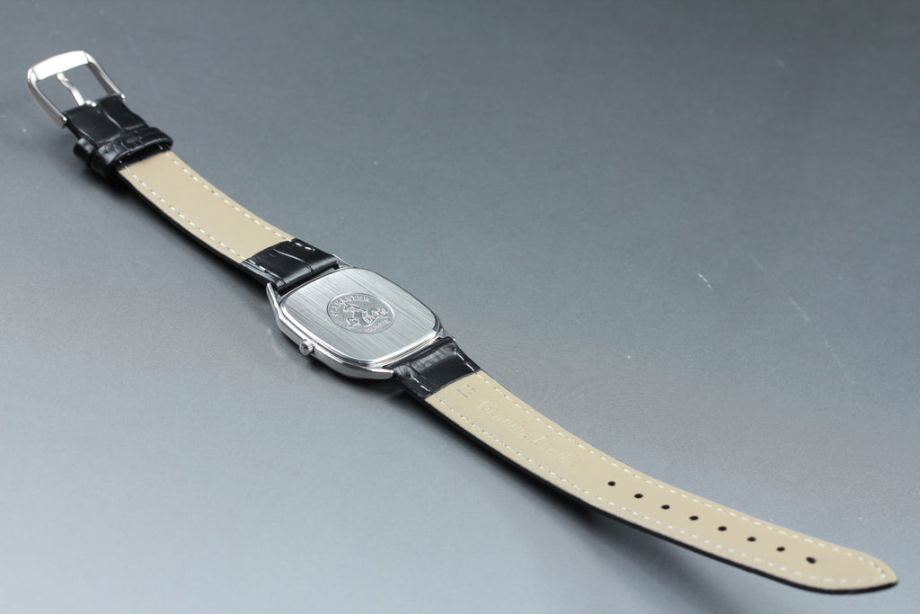1987 Near MINT OMEGA Seamaster 31mm 196.0311 Quartz Silver Roman Men's Vintage
