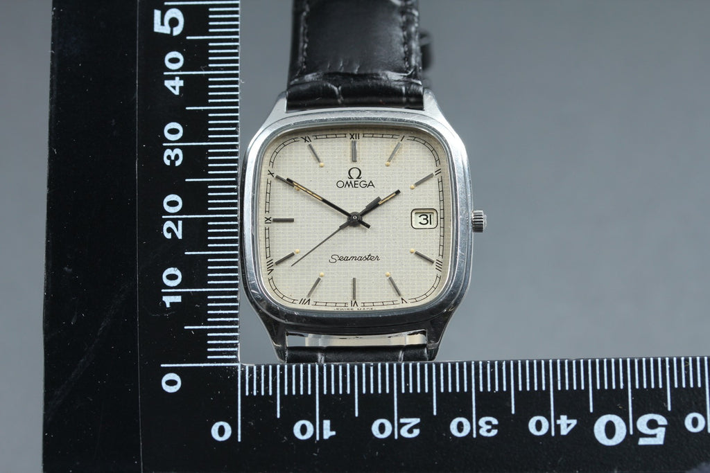 1987 Near MINT OMEGA Seamaster 31mm 196.0311 Quartz Silver Roman Men's Vintage