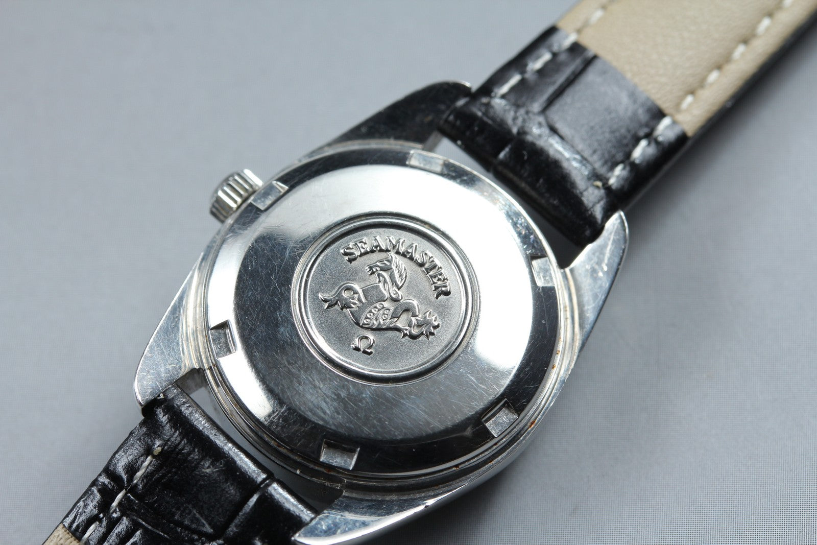 1969 Near MINT OMEGA Seamaster 25mm 566.026 Automatic Silver Dial Women Vintage