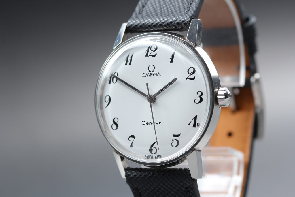 1969 Near MINT OMEGA Geneve 34mm 135.011 Manual White Arabic Dial Men's Vintage