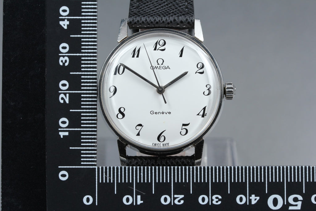 1969 Near MINT OMEGA Geneve 34mm 135.011 Manual White Arabic Dial Men's Vintage