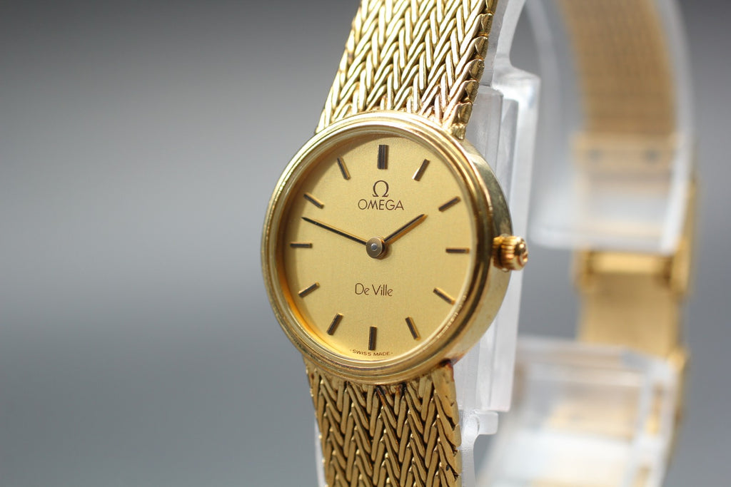 1984 Near MINT OMEGA De Ville 20mm 591.0268 Quartz Gold Dial Women's Vintage
