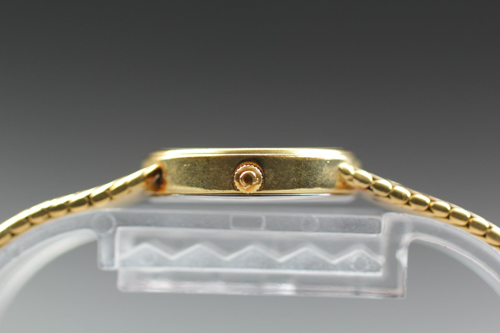 1984 Near MINT OMEGA De Ville 20mm 591.0268 Quartz Gold Dial Women's Vintage