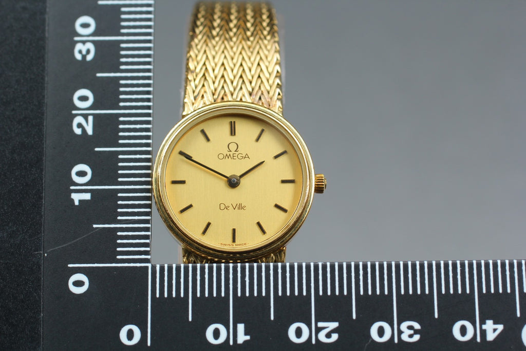 1984 Near MINT OMEGA De Ville 20mm 591.0268 Quartz Gold Dial Women's Vintage