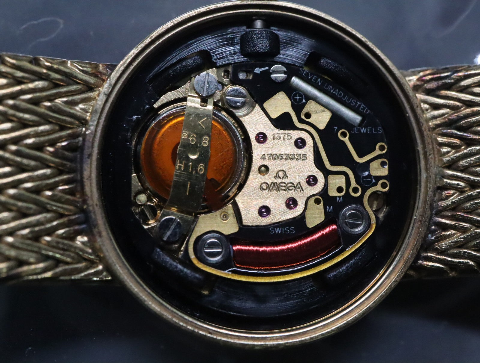 1984 Near MINT OMEGA De Ville 20mm 591.0268 Quartz Gold Dial Women's Vintage