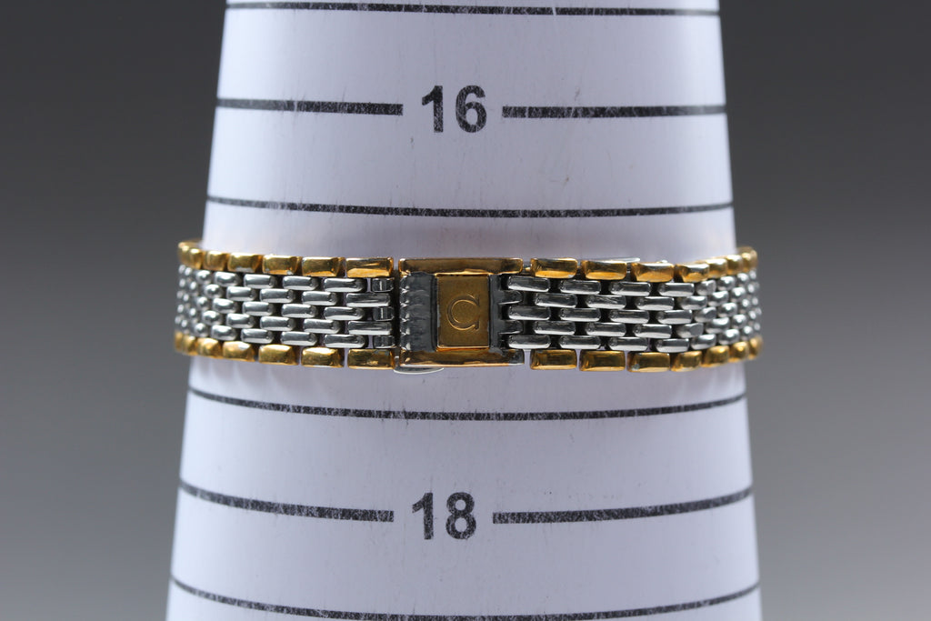 Near MINT OMEGA De Ville 21mm 795.0898.2 Quartz Gold Dial Women's Watch Vintage