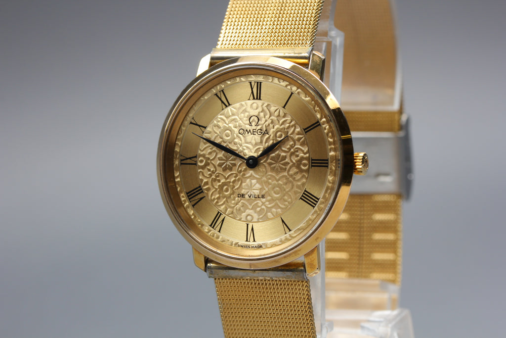 1973 Near MINT OMEGA De Ville 33mm 111.0107 Manual Gold Floral Dial Men Vintage