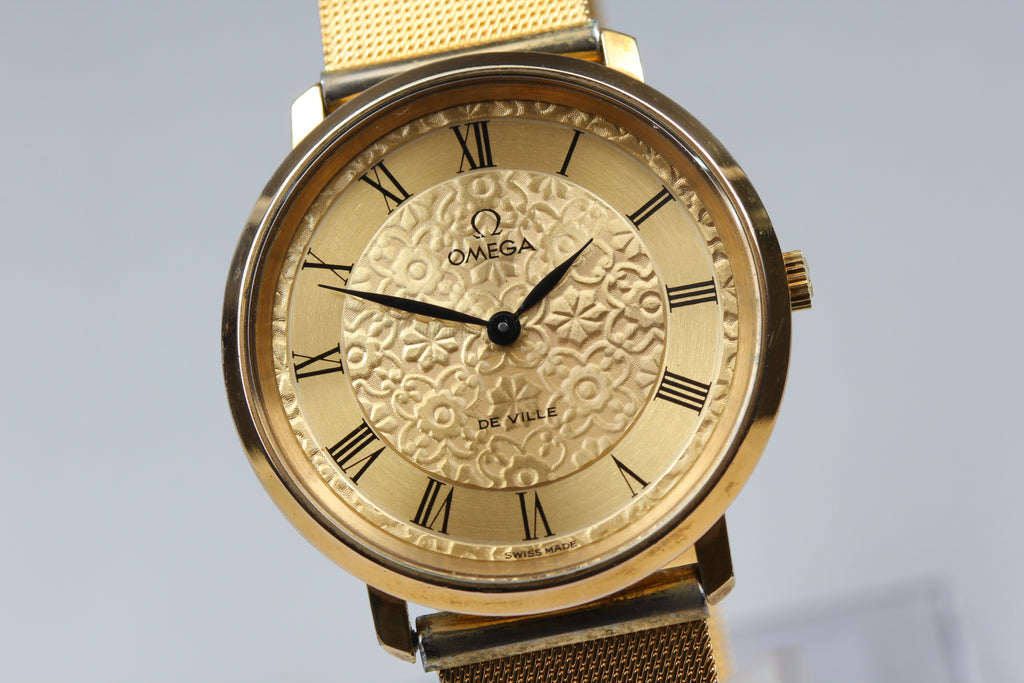 1973 Near MINT OMEGA De Ville 33mm 111.0107 Manual Gold Floral Dial Men Vintage
