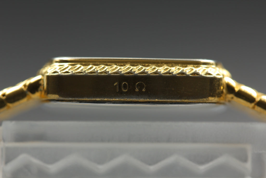 1980s Near MINT OMEGA De Ville 19mm 591.0289 Quartz Gold Roman Women's Vintage