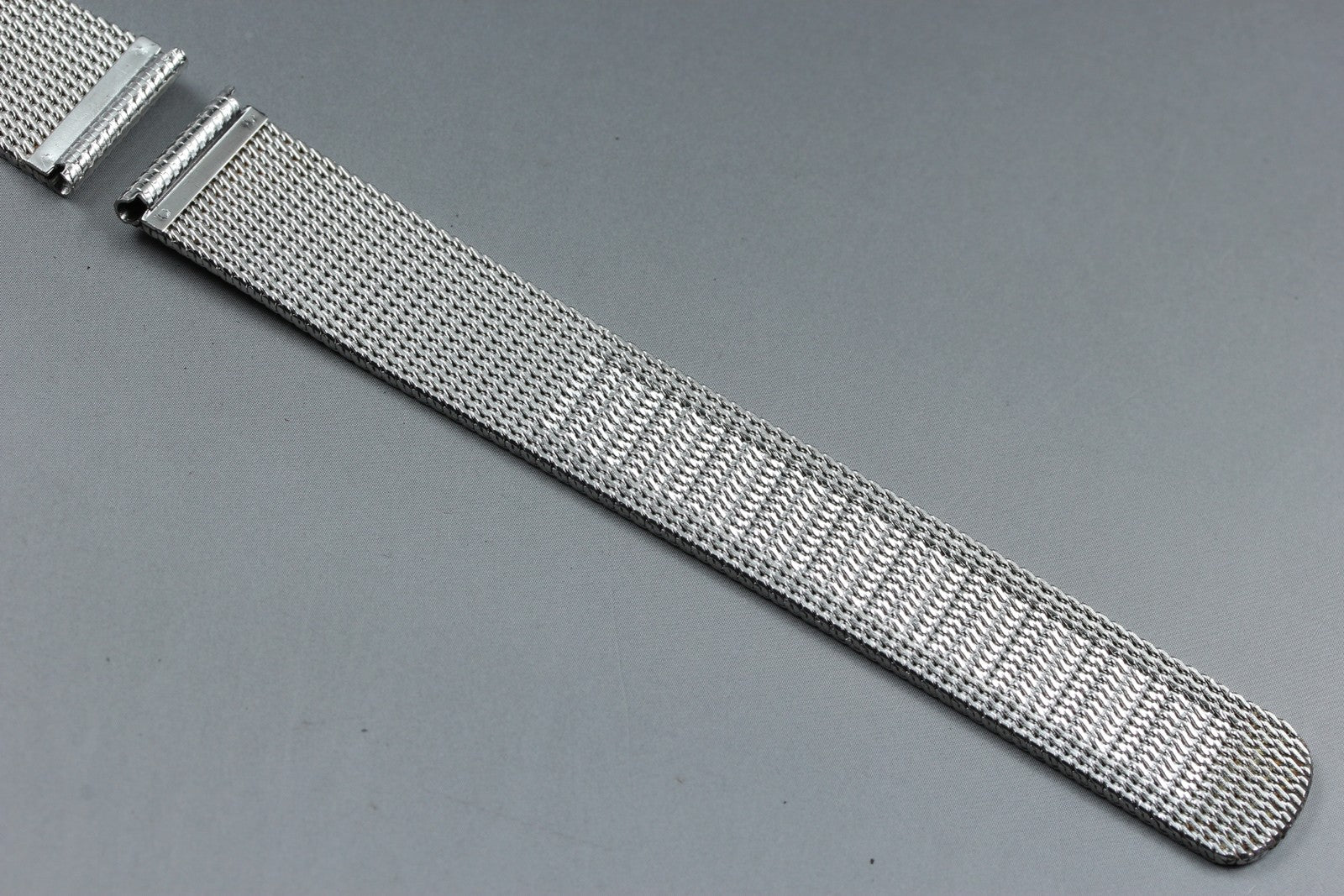 Near MINT OMEGA Milanese/Mesh Band 2038 18mm Stainless Steel Silver Men Vintage
