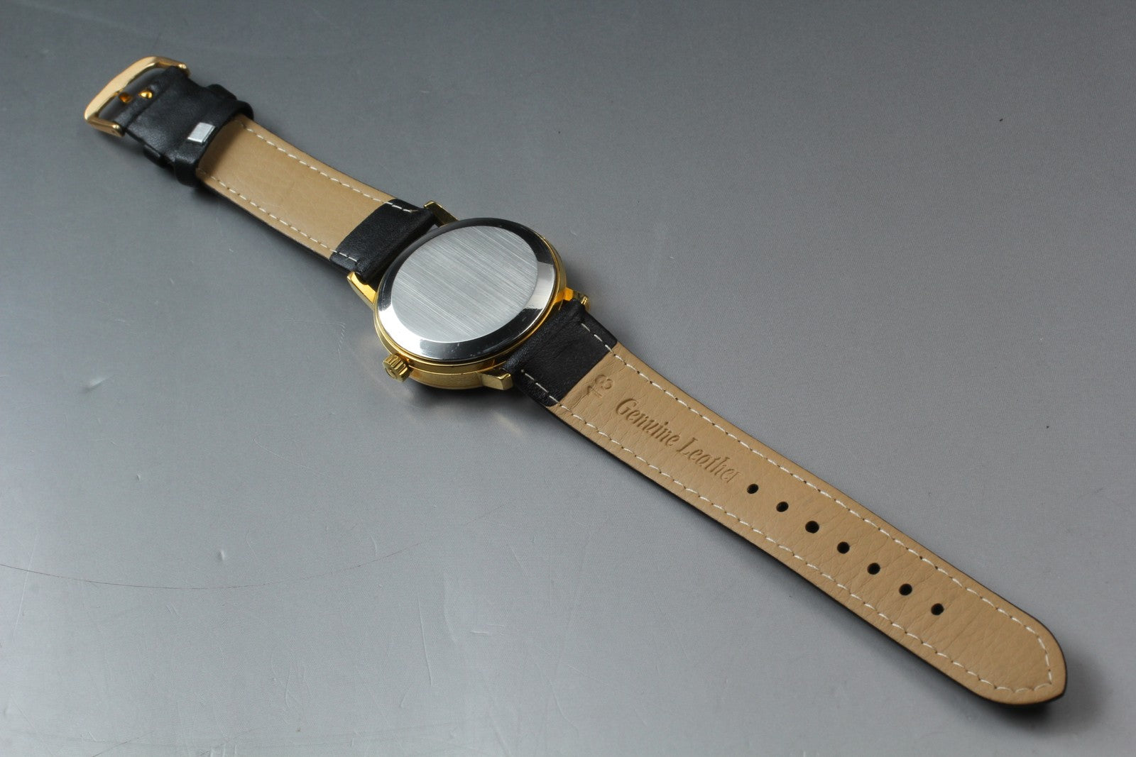 1978 Near MINT OMEGA Seamaster 34mm 166.0202 Automatic Gold Dial Men's Vintage