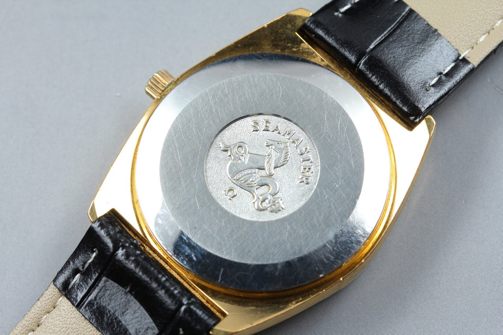 1974 Near MINT OMEGA Seamaster 34mm 166.0204 Automatic Gold Dial Men's Vintage