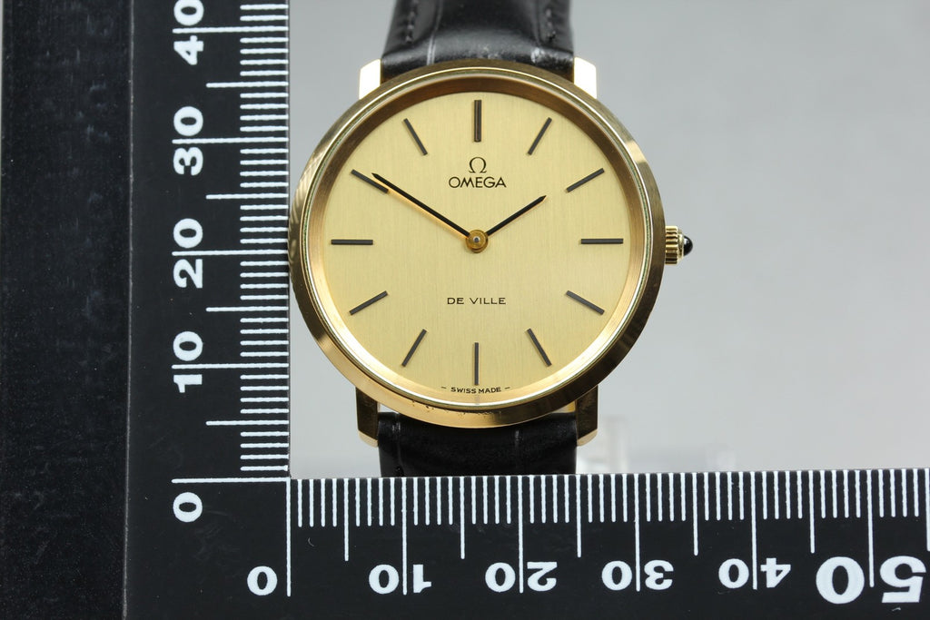 1976 Near MINT OMEGA De Ville 33mm 111.0107 Manual Wind Gold Dial Men's Vintage