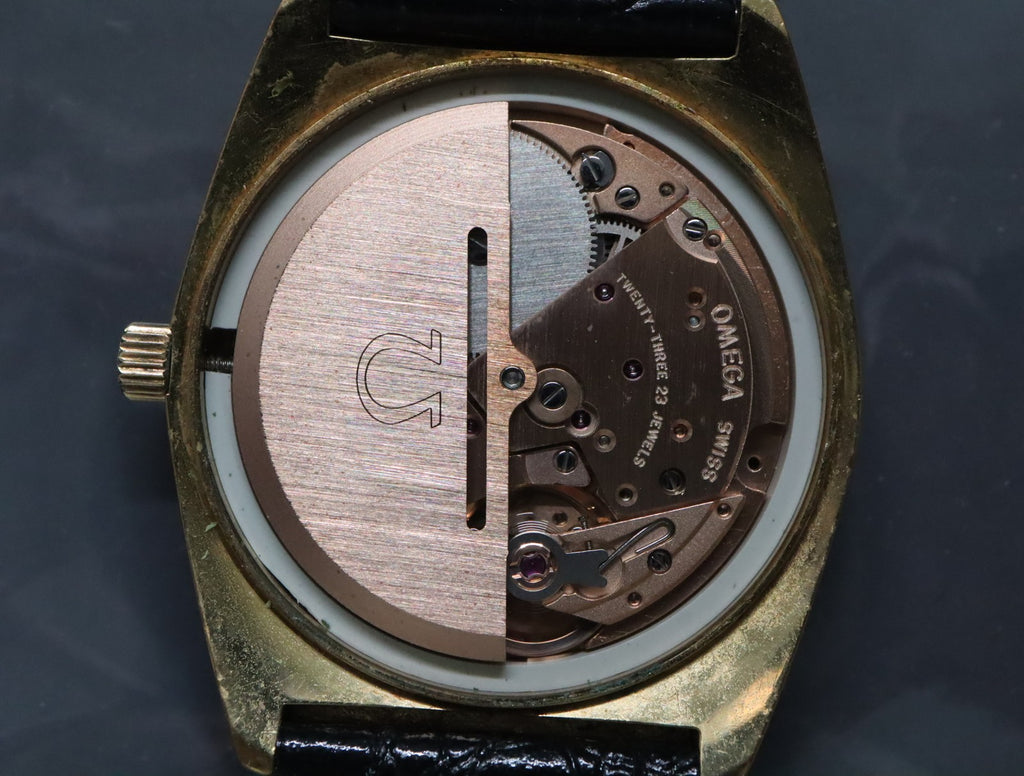 1974 Near MINT OMEGA Seamaster 34mm 166.0204 Automatic Gold Dial Men's Vintage