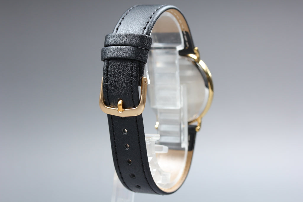 1988 Near MINT OMEGA De Ville 32mm 196.0312.1 Quartz Gold Dial Men's Vintage