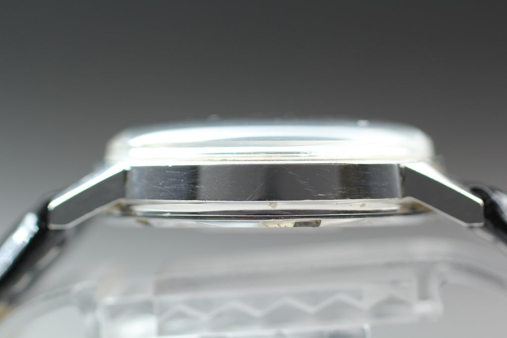1967 Near MINT OMEGA Geneve Seamaster 34mm 135.011 Manual Silver Men's Vintage