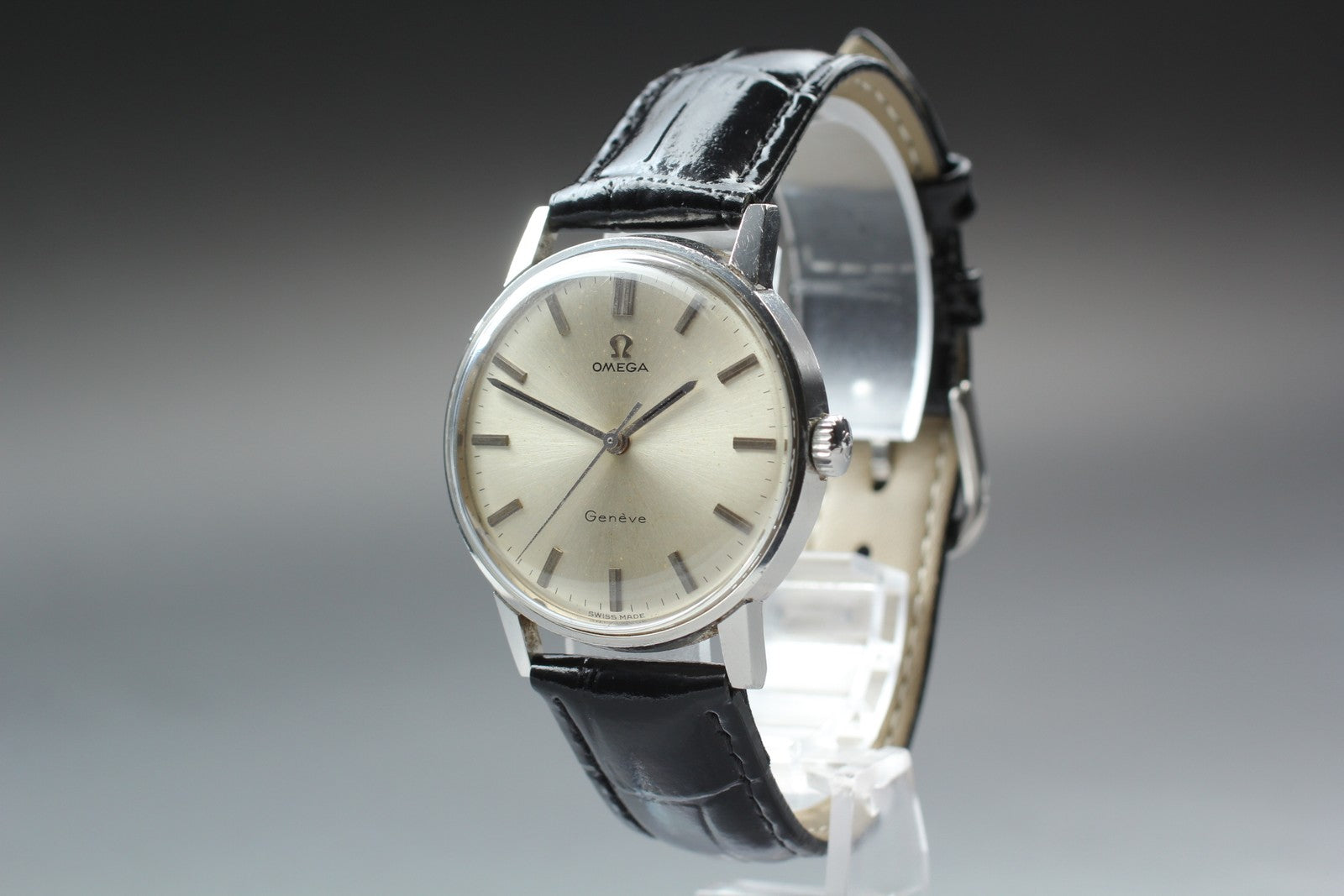 1967 Near MINT OMEGA Geneve Seamaster 34mm 135.011 Manual Silver Men's Vintage