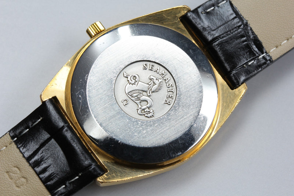 1977 Near MINT OMEGA Seamaster 34mm 166.0204 Automatic Gold Dial Men's Vintage