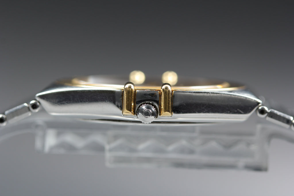 1988 Near MINT OMEGA Constellation 32mm 396.1070 Quartz Gold Dial Men's Vintage