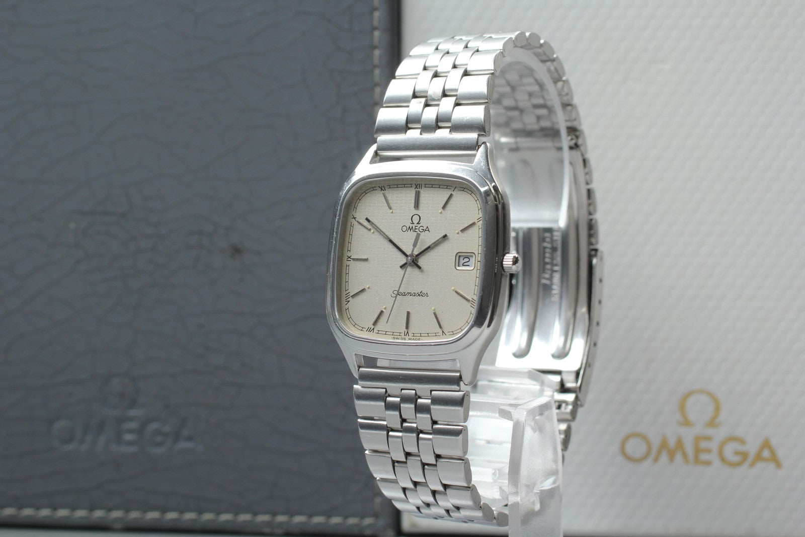 1984 Near MINT/Box, Paper OMEGA Seamaster 31mm 196.0311 Quartz Men's Vintage