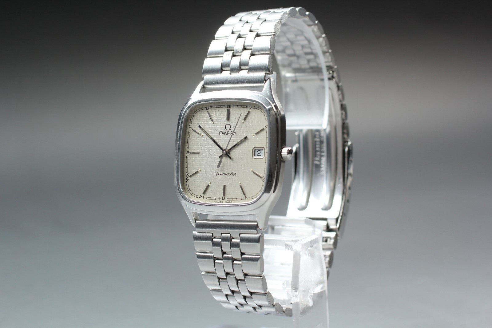 1984 Near MINT/Box, Paper OMEGA Seamaster 31mm 196.0311 Quartz Men's Vintage